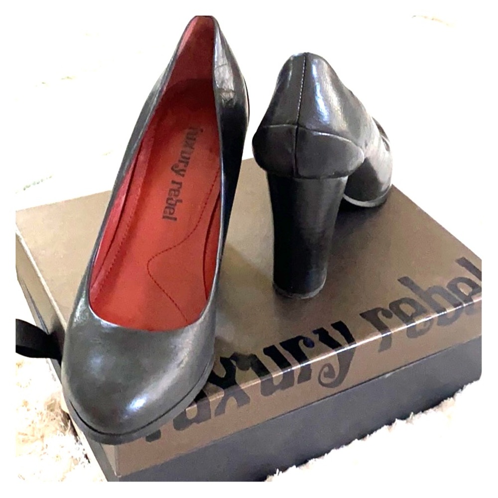 Luxury Rebel Chunky Heel 4 inch heel black pump